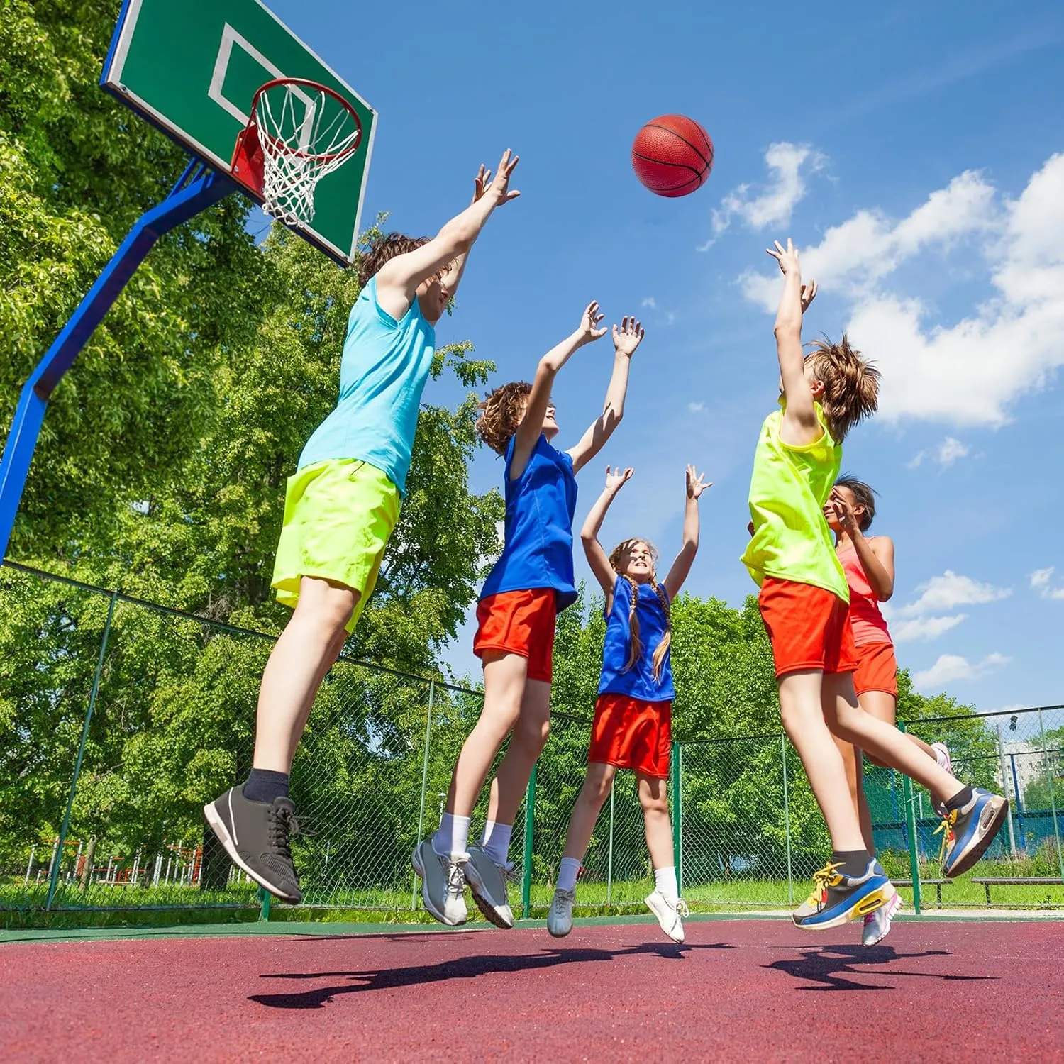 30Pcs 7" Inflatable Mini Basketball Balls Bulk Inflatable Small Basketballs Set, PVC Small Basketballs for Over The Door Basketball Hoop Games Party Favors Indoor Outdoor Play Adults Kids Pool Beach