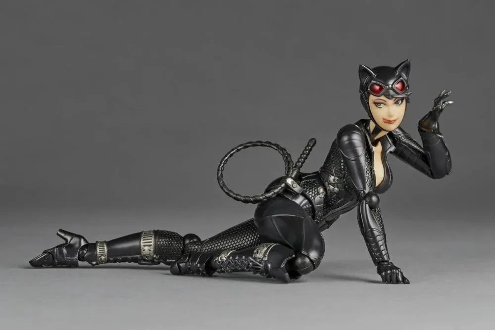 Catwoman Batman Arkham Knight Revoltech Amazing Yamaguchi Action Figure Pre-order