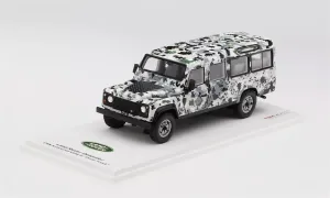 for TrueScale Miniatures for Defender CNN Armoured Defender Pizza Truck 1:43 Car Pre-Built Model