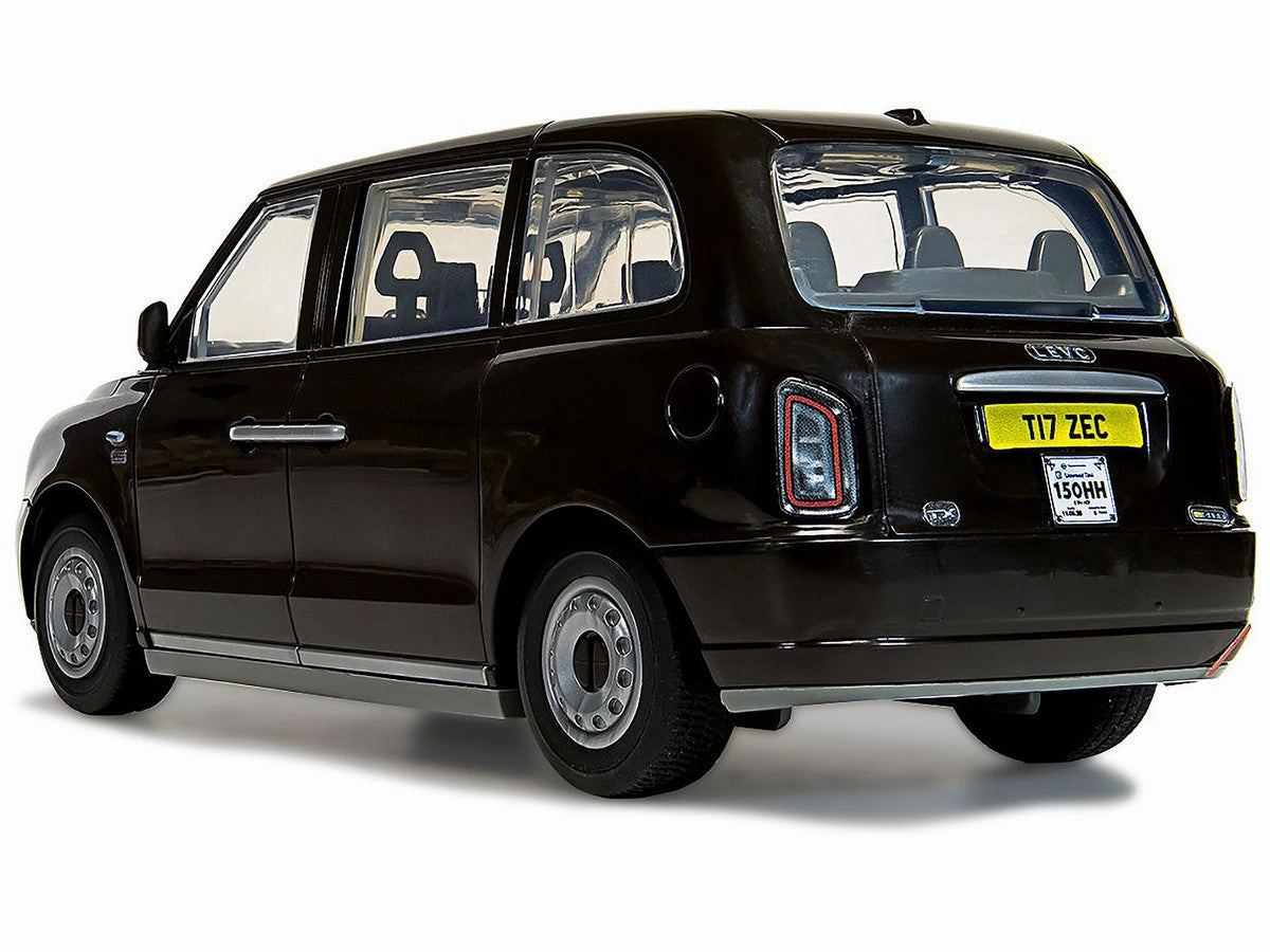 London Taxi LEVC TX Black Snap Together Painted Skill 1 Plastic Model Car Kit by Airfix Quickbuild