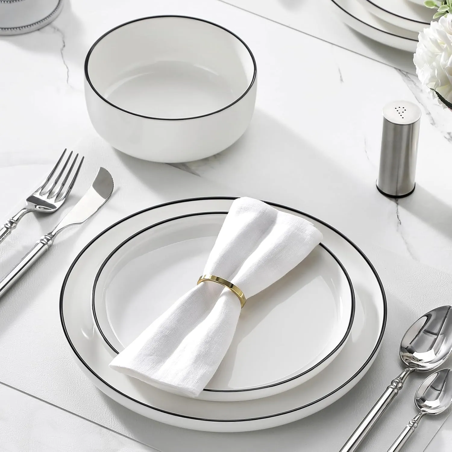MALACASA Plates and Bowls Sets, 12 Pieces Modern Porcelain Dinnerware Set for 4 White Kitchen Dinner Dining Ware Set wtih Black Rim Ceramic Dishware Dishes Microwave and Dishwasher Safe, Series LUNA