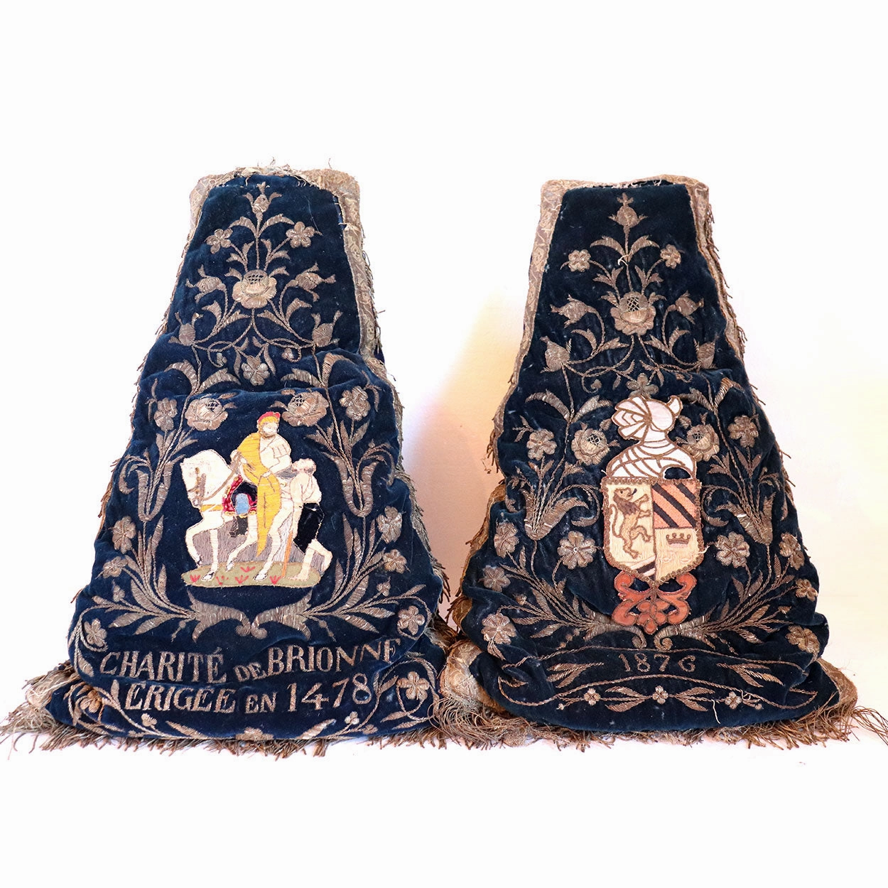 Pair of French Blue Velvet Horse and Knight Metallic Thread Upholstered Trapezoid Throw Pillows