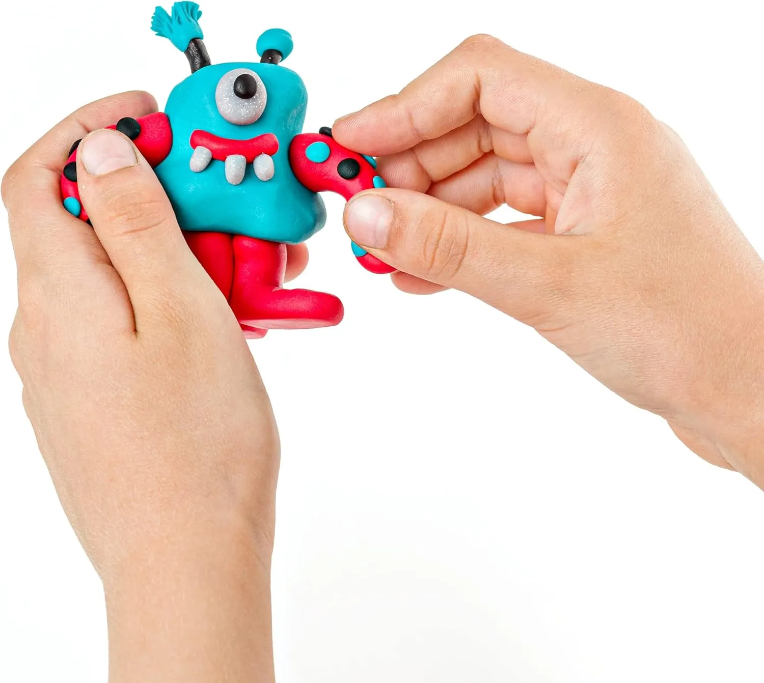 STAEDTLER 8034 17 LZ FIMO Kids Form&Play Playtime & Modelling Polymer Clay Set - Space Monsters (Pack of 4 Blocks, Stickers, Modelling Tools & Background Scene)